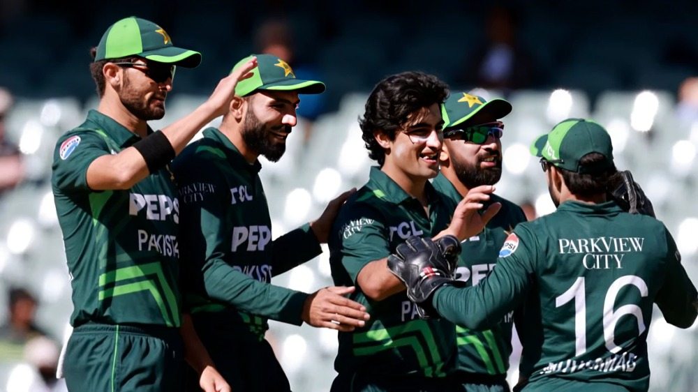 Pakistani Batsman Embarrassing Record